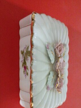 Vintage Royal Sealy lidded white porcelain trinket box featuring rose top